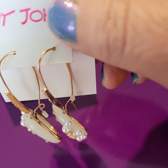 Betsey Johnson shell/ starfish earrings NWT - Picture 15 of 17